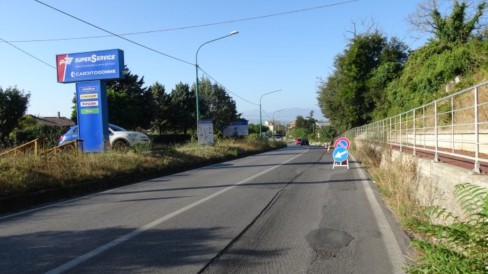 ariano cadono in due dai rispettivi scooter sulla strada tagata di cardito