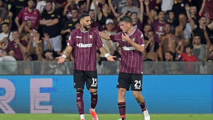 salernitana sorrisi per bronn e tongya in campo stojanovic e sfait