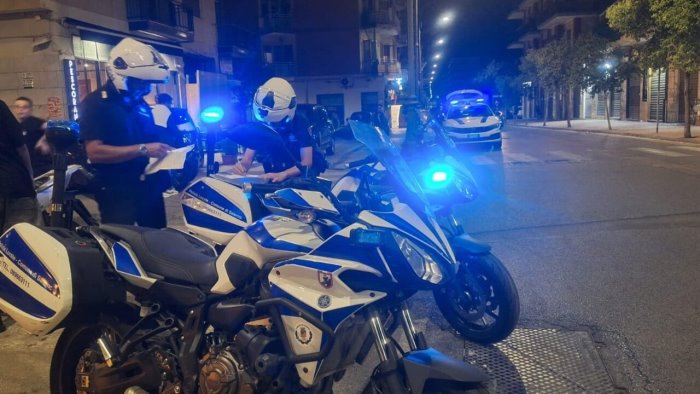 salerno controlli in piazza gloriosi a torrione multati due motorini