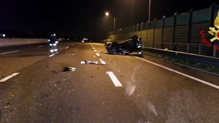 con lo scooter finisce contro un auto muore 17enne di san gennaro vesuviano