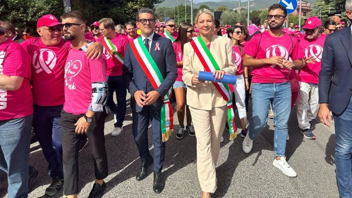 camminata rosa l annuncio di nargi apriremo presto il centro per l autismo